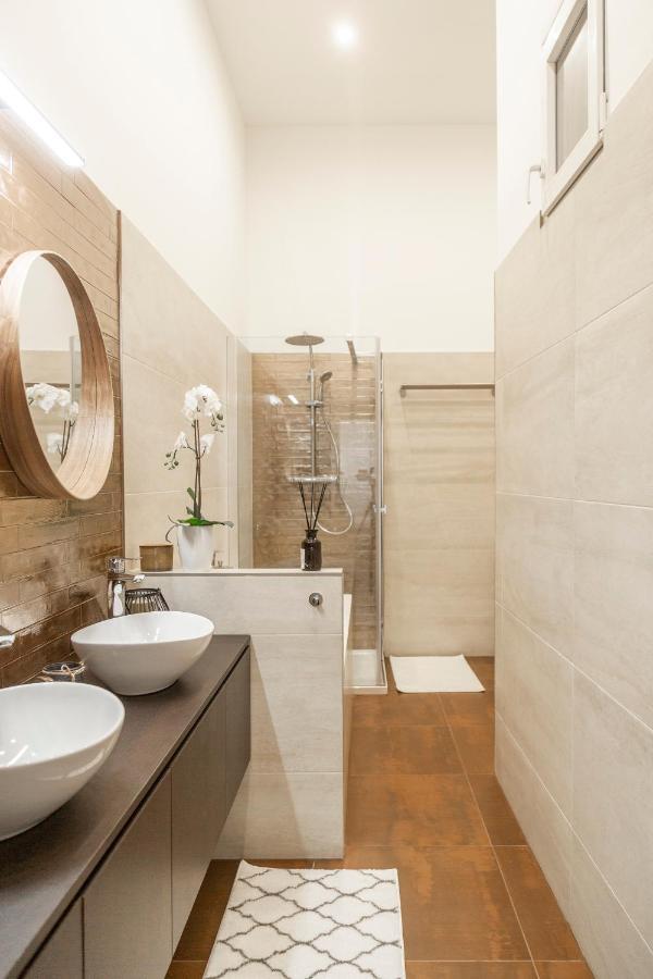 Stylish Luxury Apartment By Anna Budapest Exterior photo