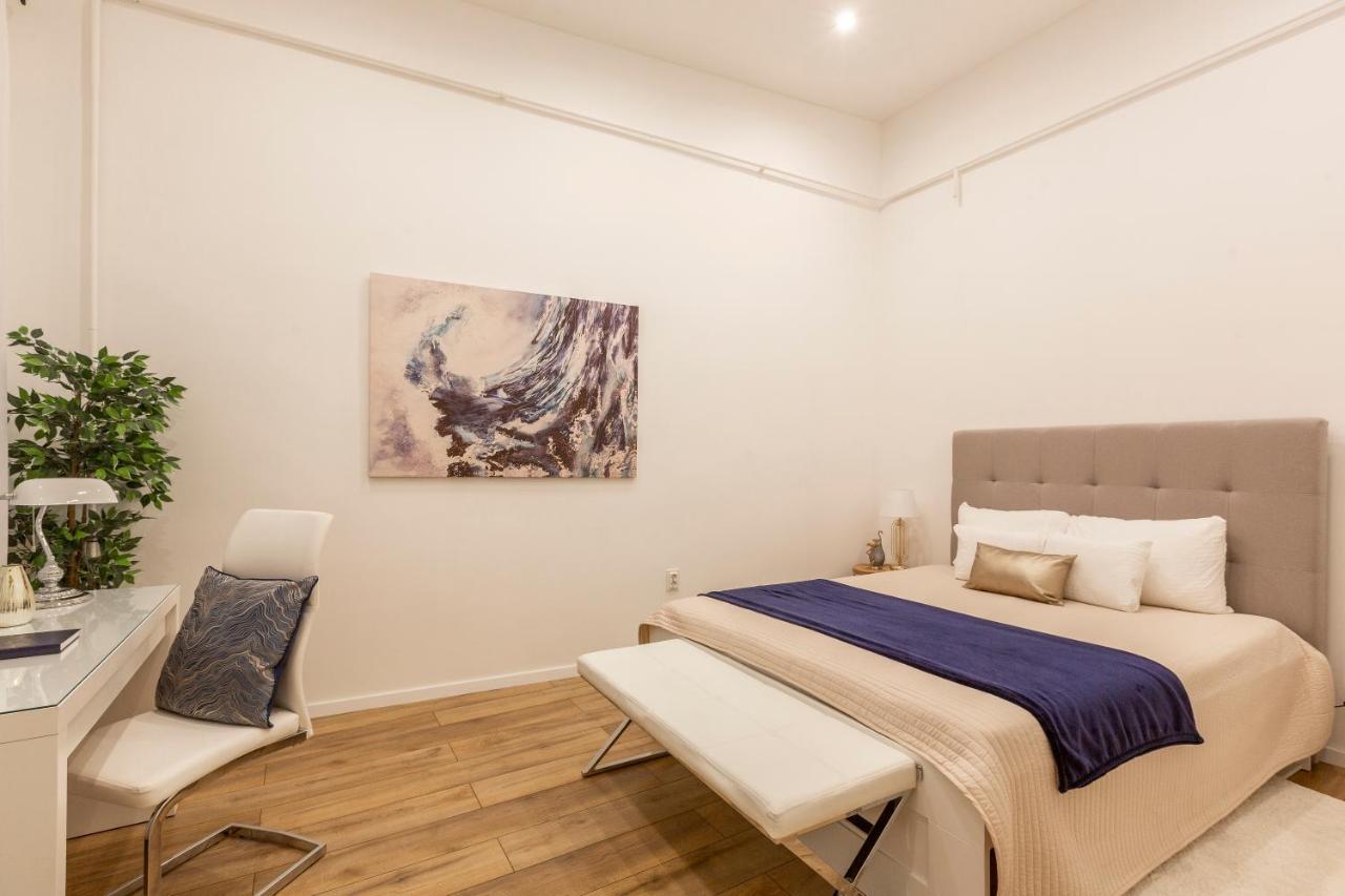 Stylish Luxury Apartment By Anna Budapest Exterior photo